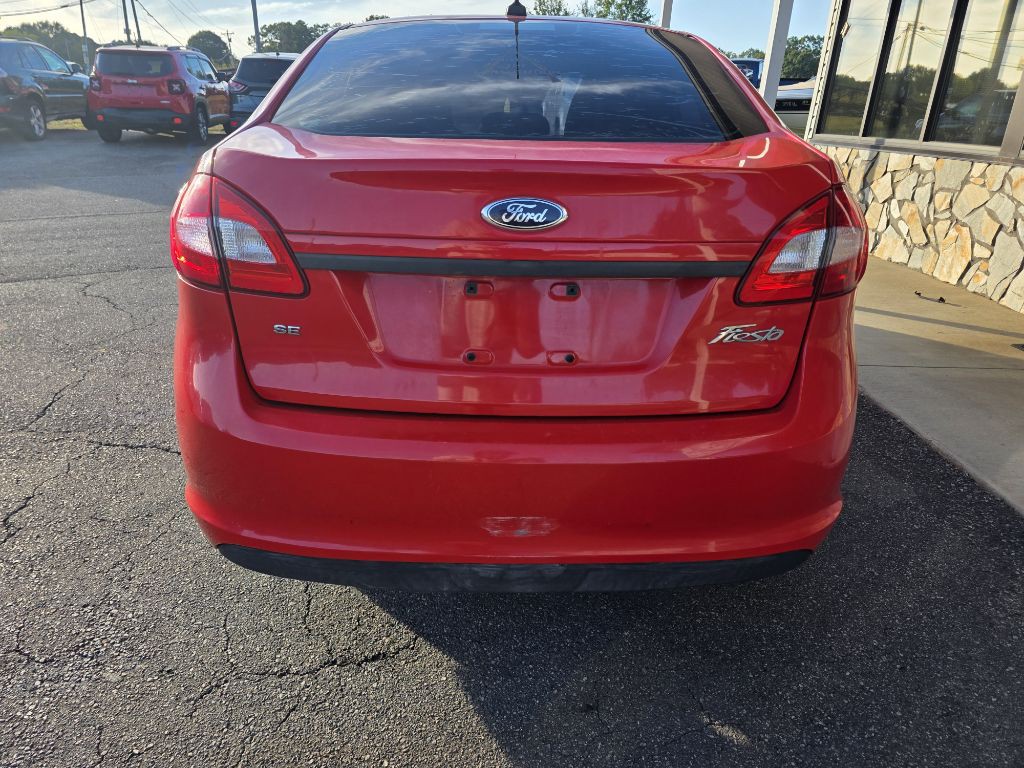 2013 Ford Fiesta Image 20