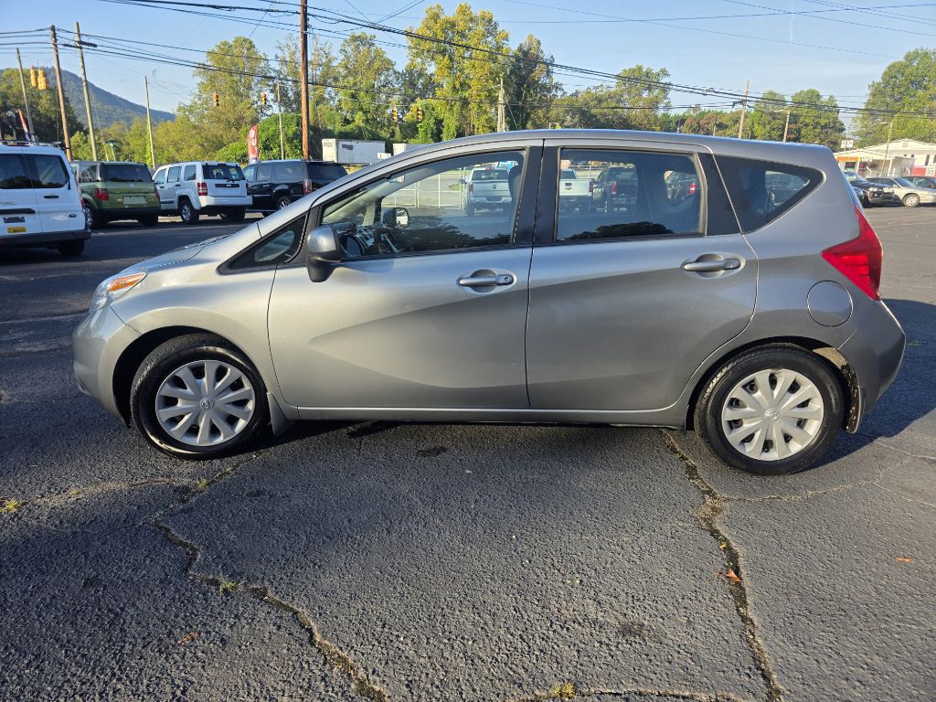 2014 Nissan Versa Image 2