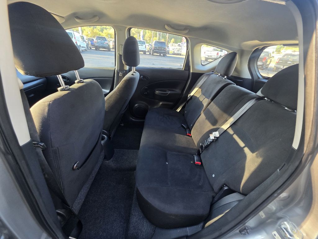 2014 Nissan Versa Image 13