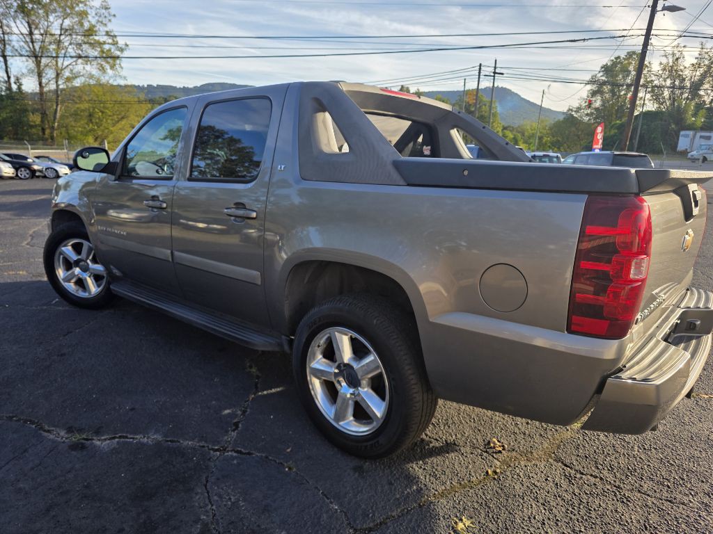 2007 Chevrolet Avalanche Image 8