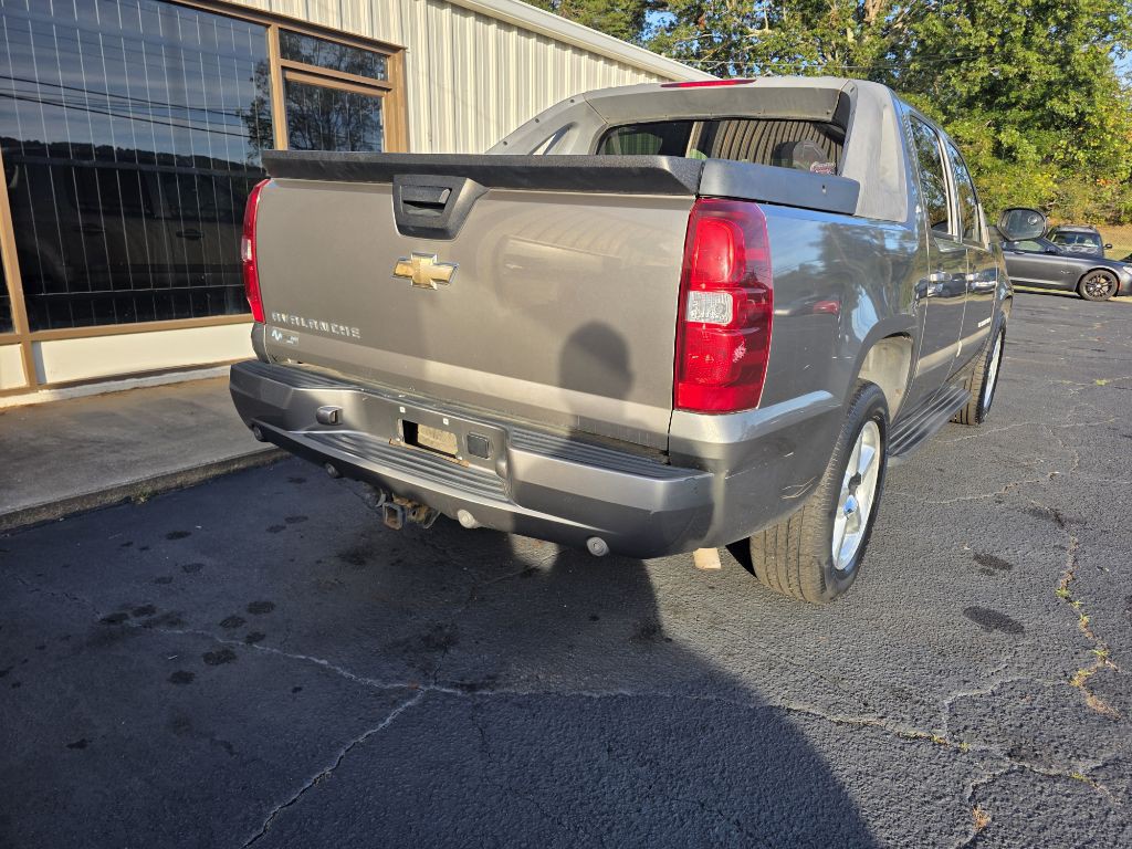 2007 Chevrolet Avalanche Image 9