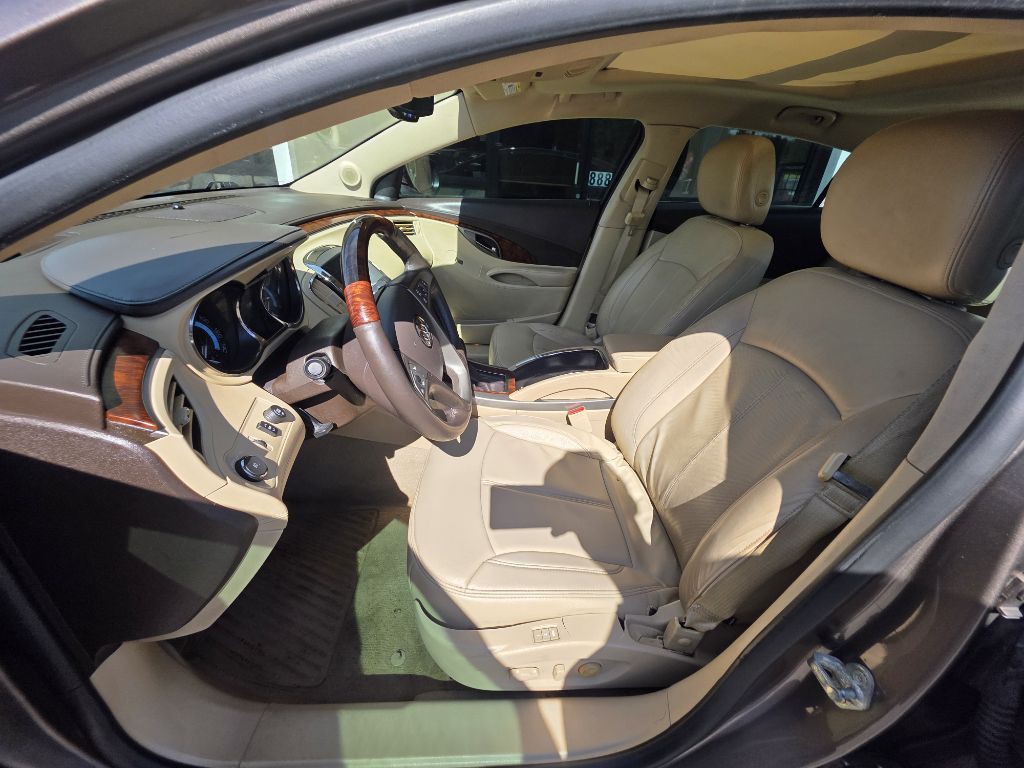 2012 Buick Lacrosse Image 9
