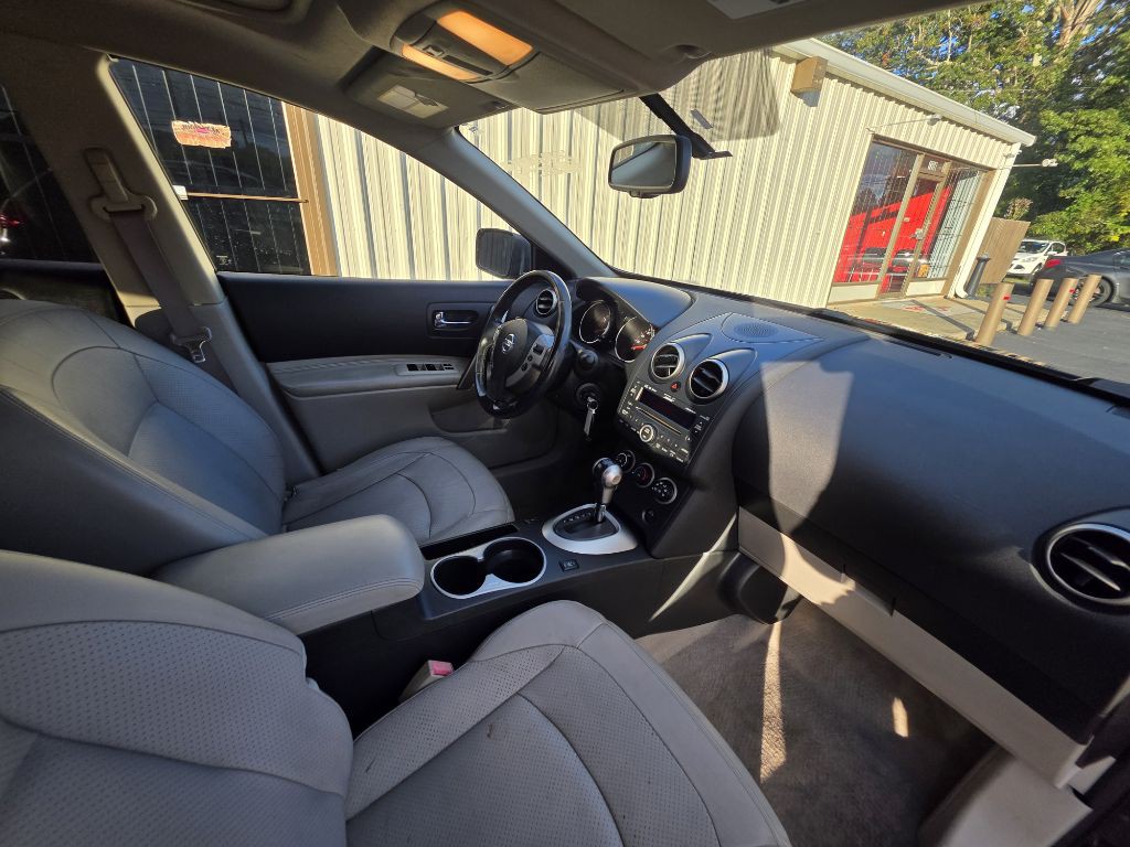 2010 Nissan Rogue Image 4