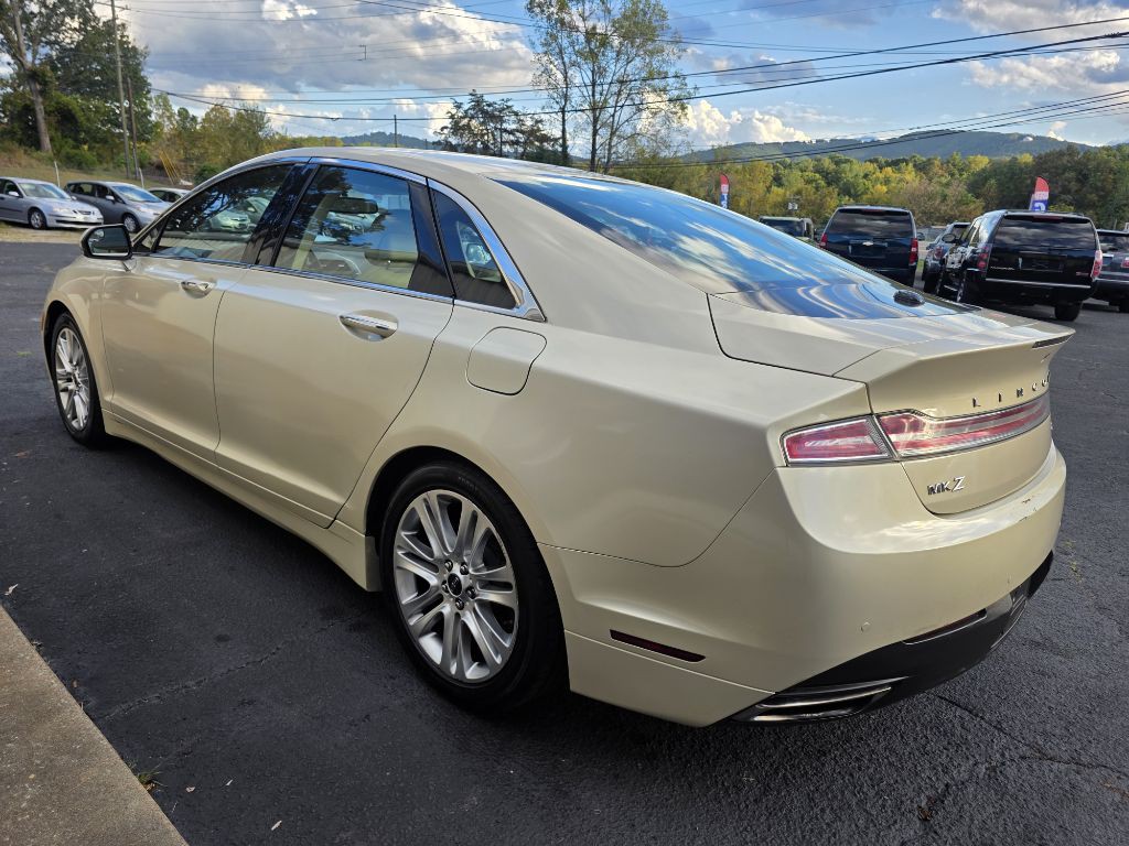 2015 Lincoln MKZ Image 12