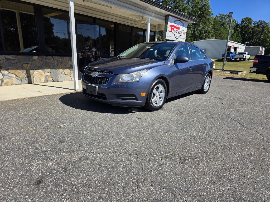 2014 Chevrolet Cruze Image 1