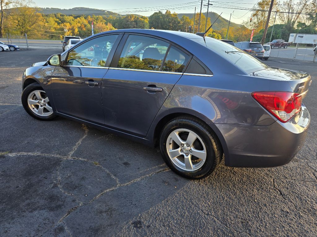 2014 Chevrolet Cruze Image 4