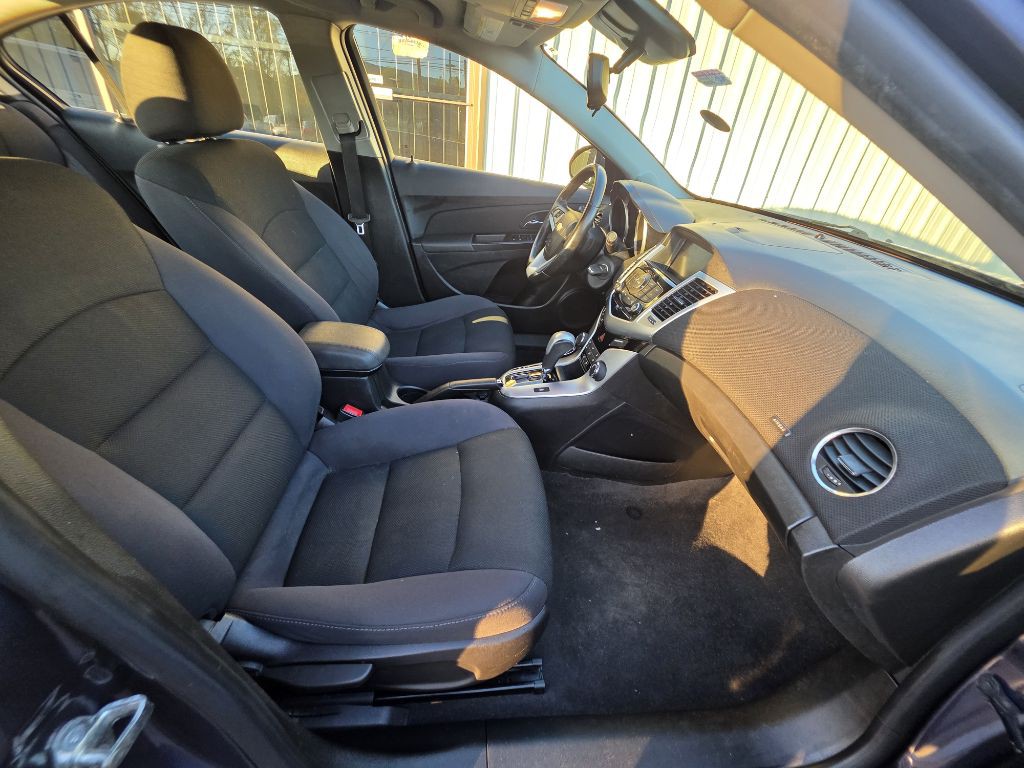 2014 Chevrolet Cruze Image 5