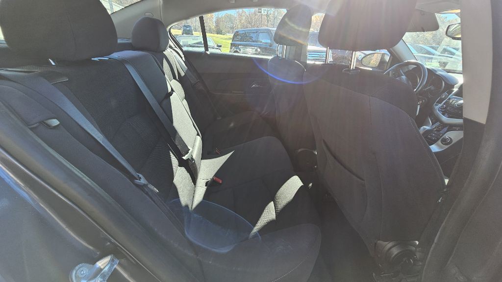2014 Chevrolet Cruze Image 22