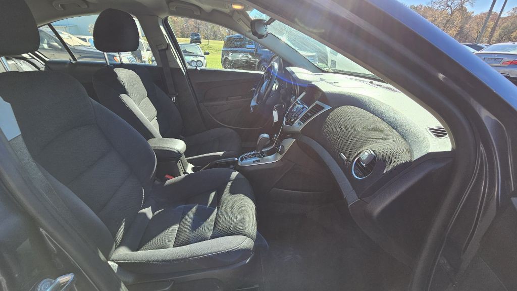 2014 Chevrolet Cruze Image 23