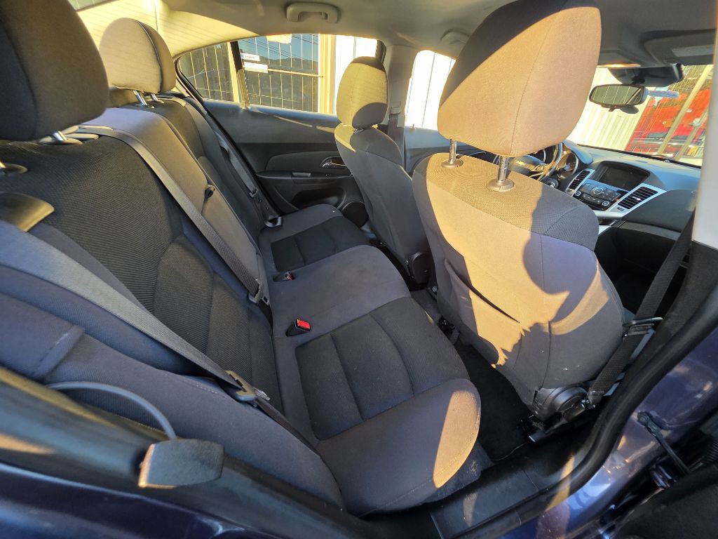 2014 Chevrolet Cruze Image 24