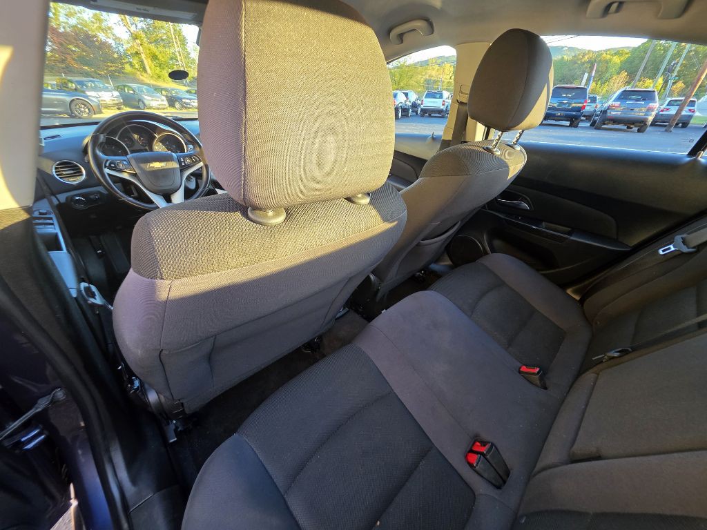 2014 Chevrolet Cruze Image 25