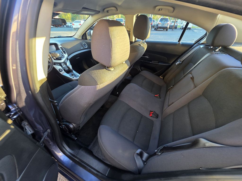 2014 Chevrolet Cruze Image 29