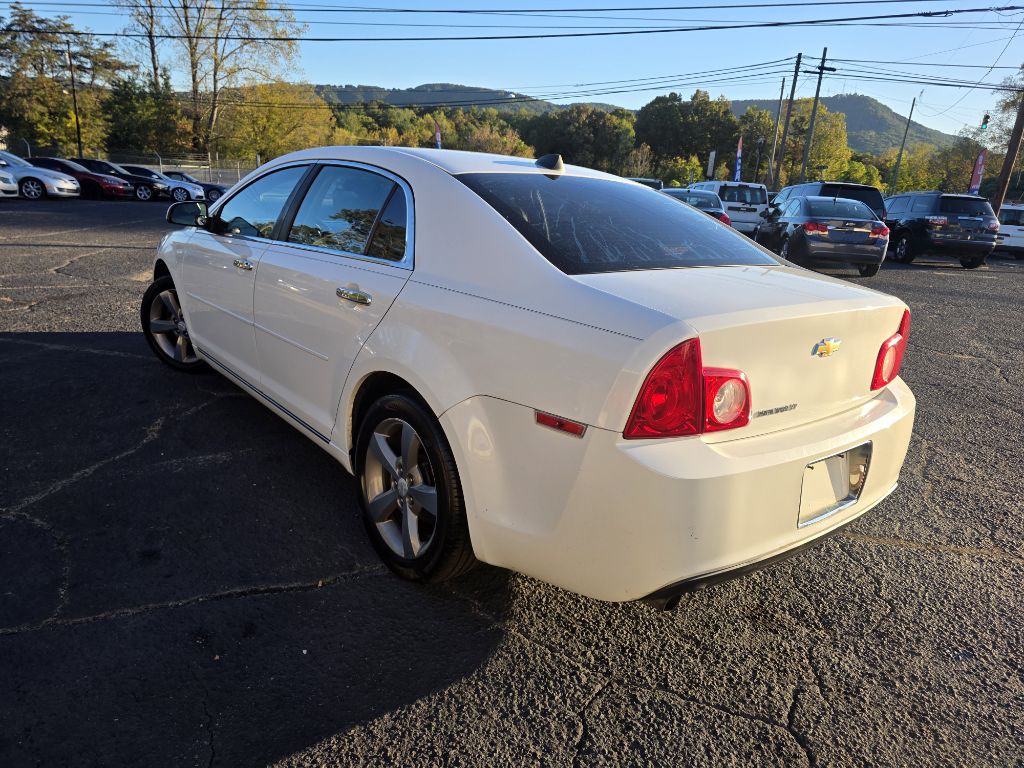 2012 Chevrolet Malibu Image 12