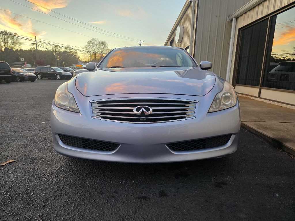 2010 INFINITI G37 Image 9