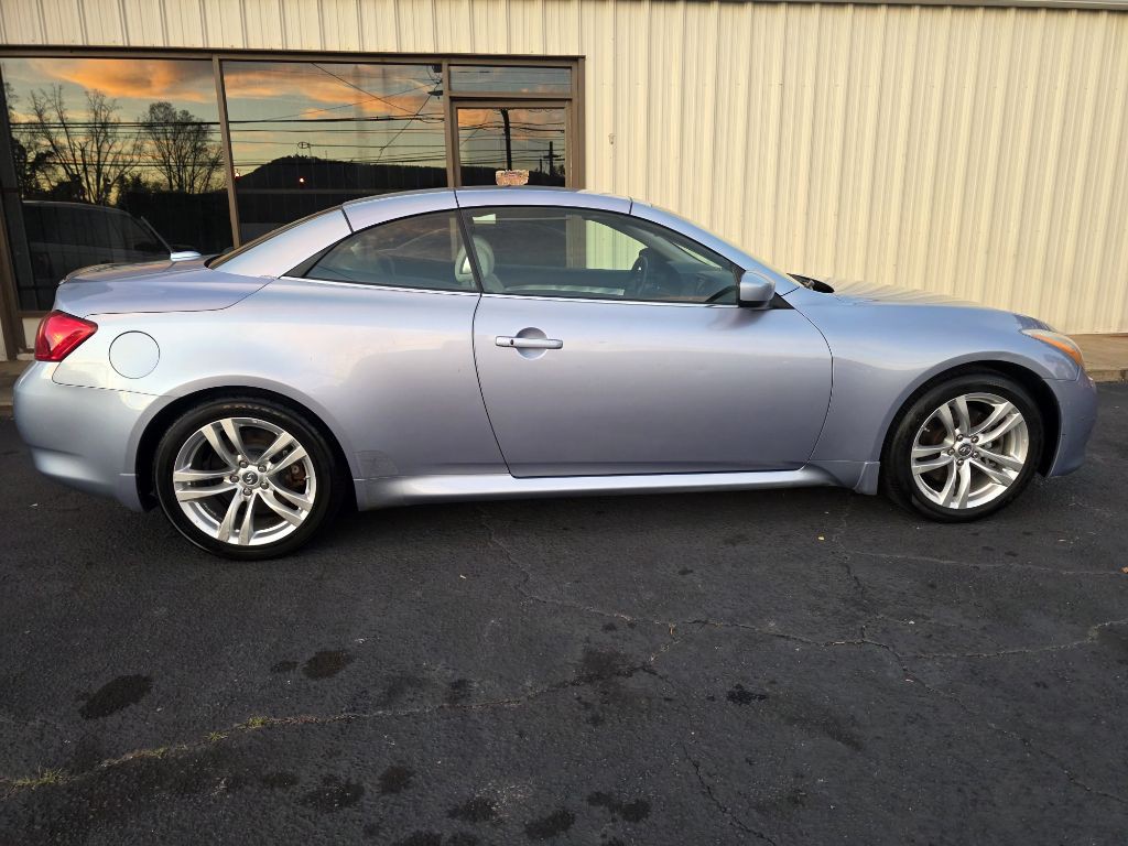 2010 INFINITI G37 Image 13
