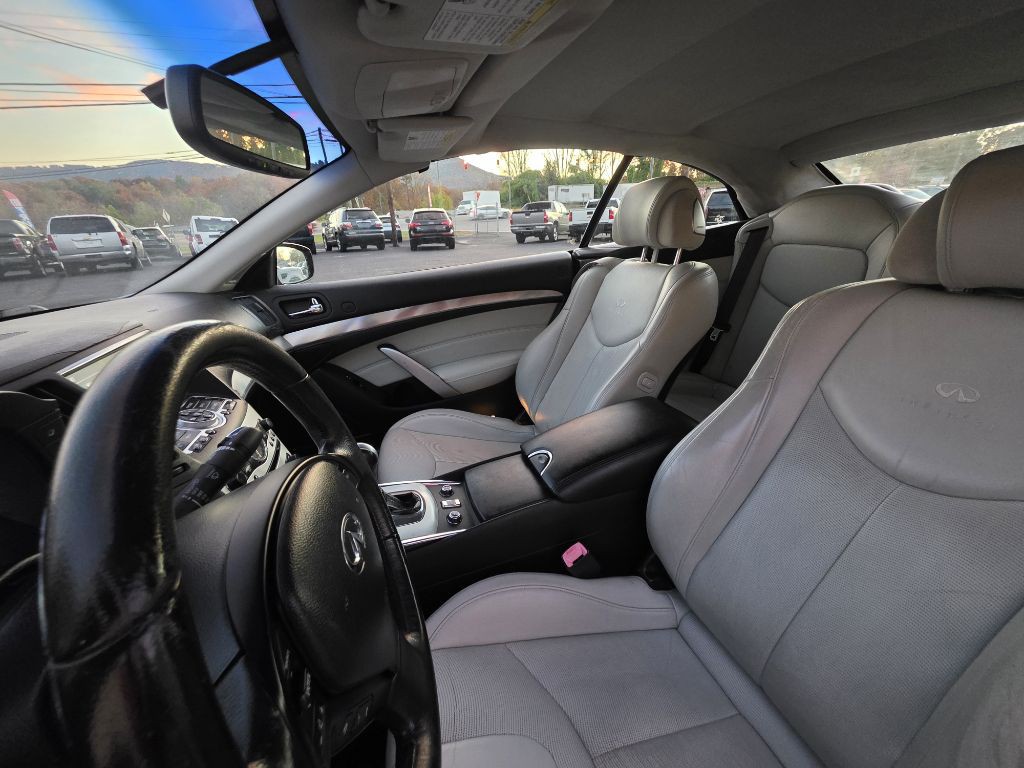 2010 INFINITI G37 Image 20