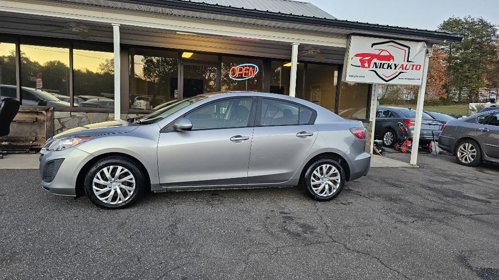 2011 Mazda Mazda3 Image 4