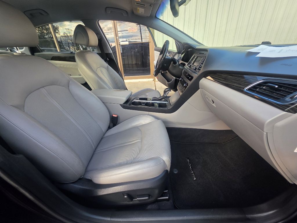 2016 Hyundai Sonata Image 3