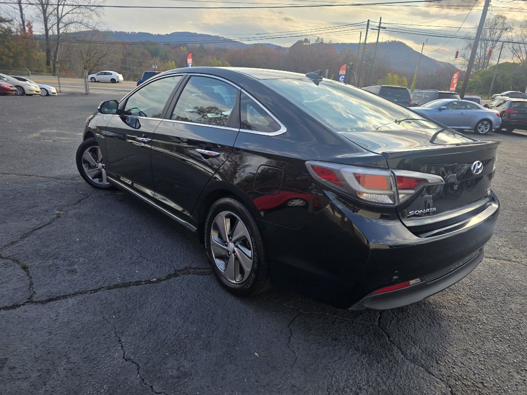 2016 Hyundai Sonata Image 18