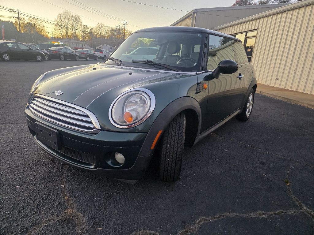 2010 MINI Cooper Image 5