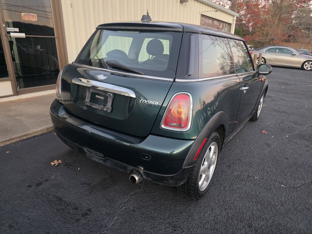 2010 MINI Cooper Image 10