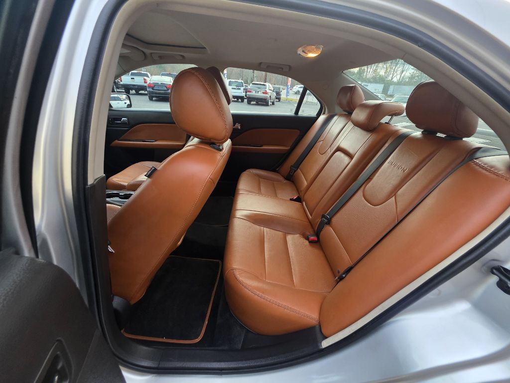 2011 Ford Fusion Image 8