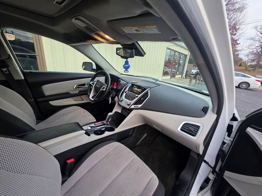 2015 GMC Terrain Image 10