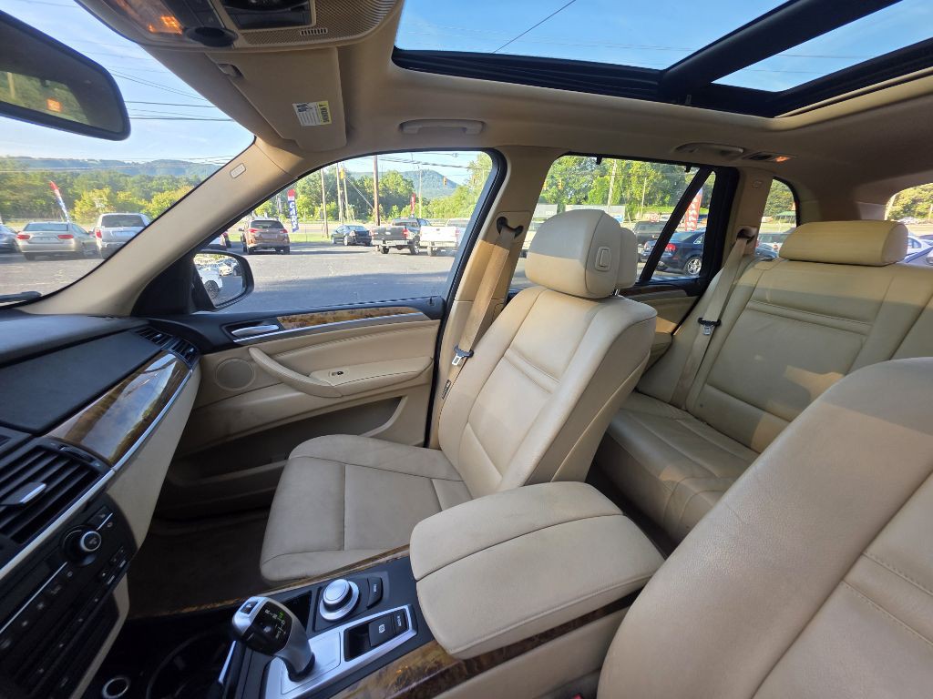 2009 BMW X5 Image 8