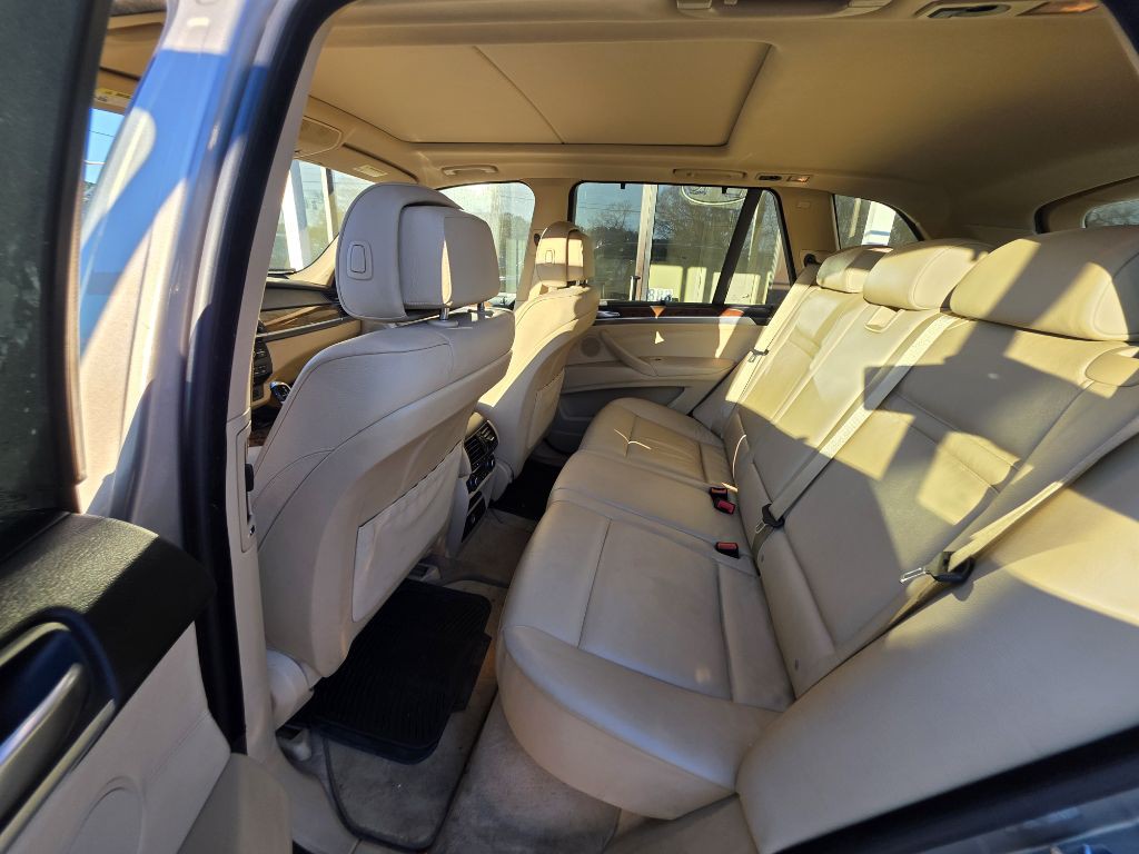2009 BMW X5 Image 23
