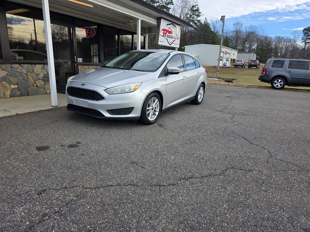 2015 Ford Focus Image 1