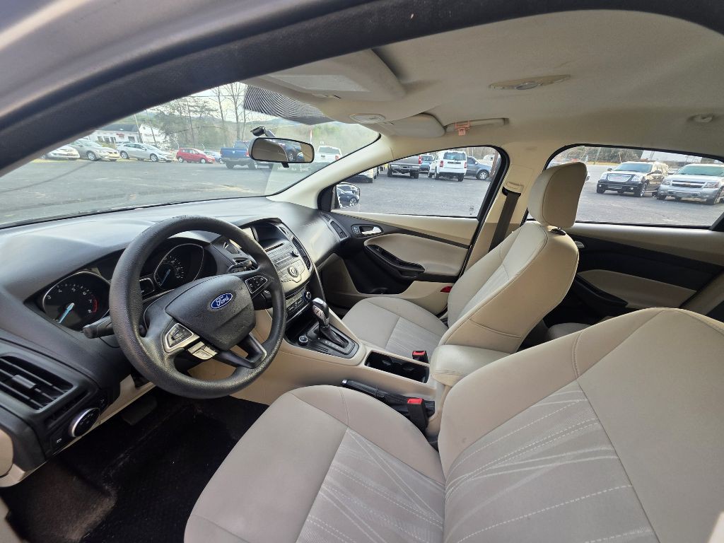 2015 Ford Focus Image 6