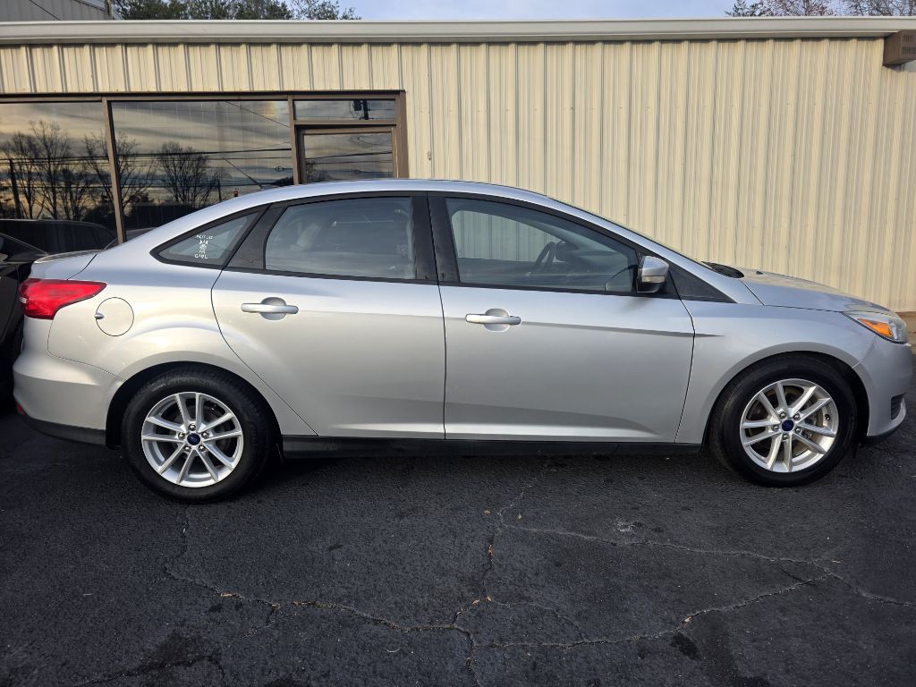 2015 Ford Focus Image 11
