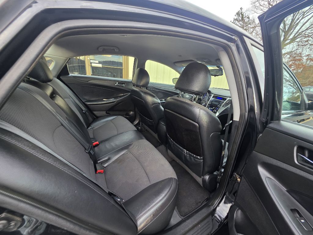 2013 Hyundai Sonata Image 8