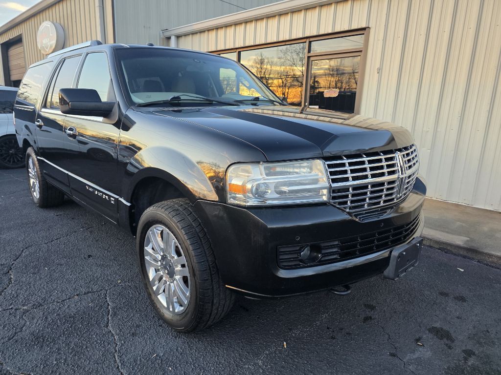 2013 Lincoln Navigator Image 12