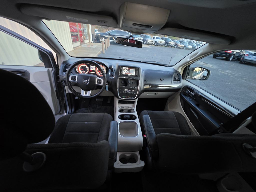 2013 Dodge Grand Caravan Image 7