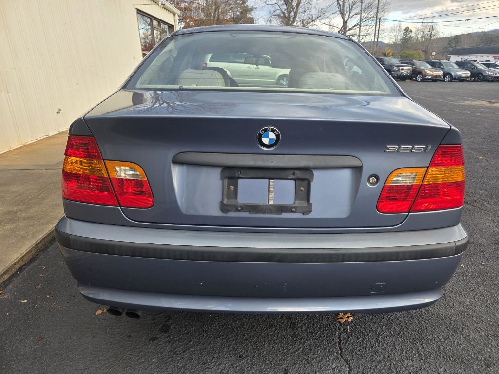 2003 BMW 3 Series Image 10