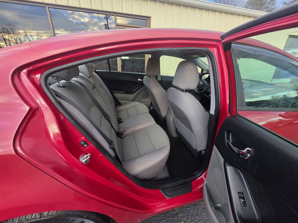 2015 Kia Forte Image 13