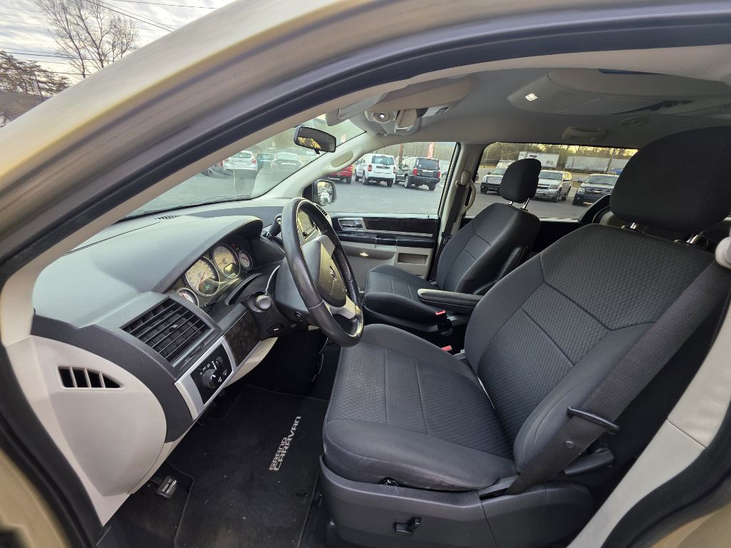 2010 Dodge Grand Caravan Image 9