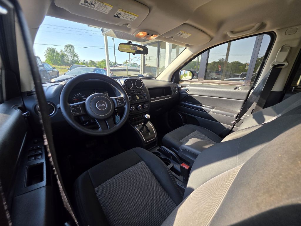 2013 Jeep Compass Image 9