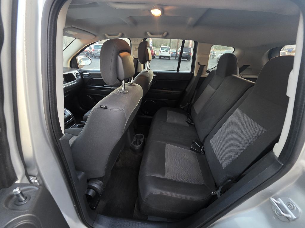 2013 Jeep Compass Image 23