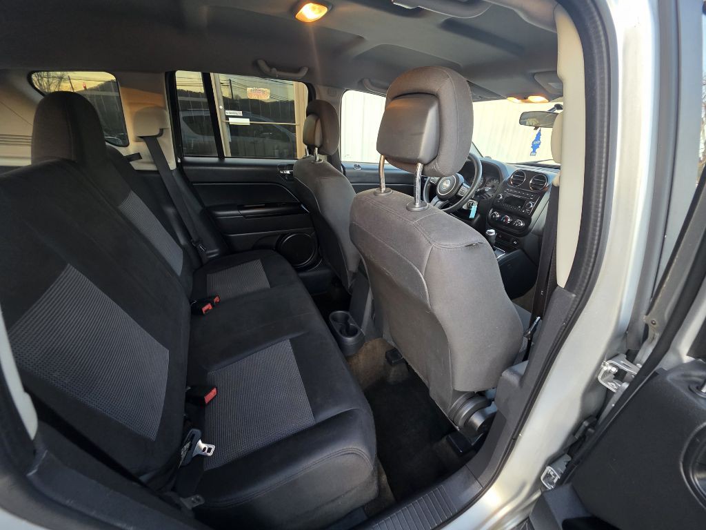 2013 Jeep Compass Image 24