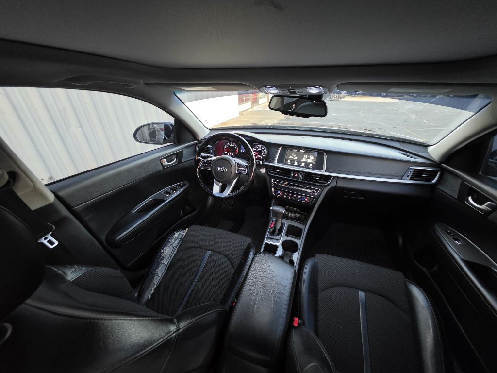 2019 Kia Optima Image 8