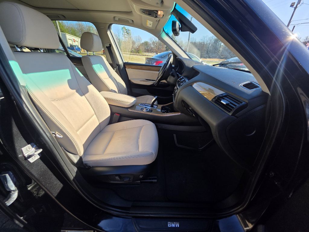2011 BMW X3 Image 13