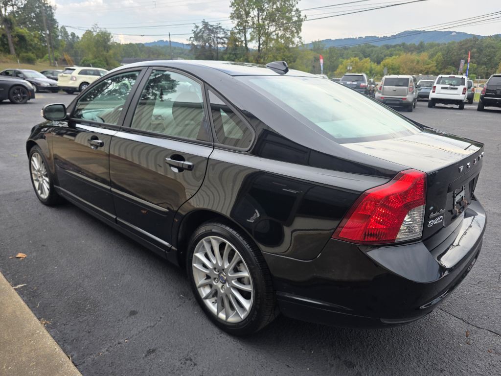 2009 Volvo S40 Image 2