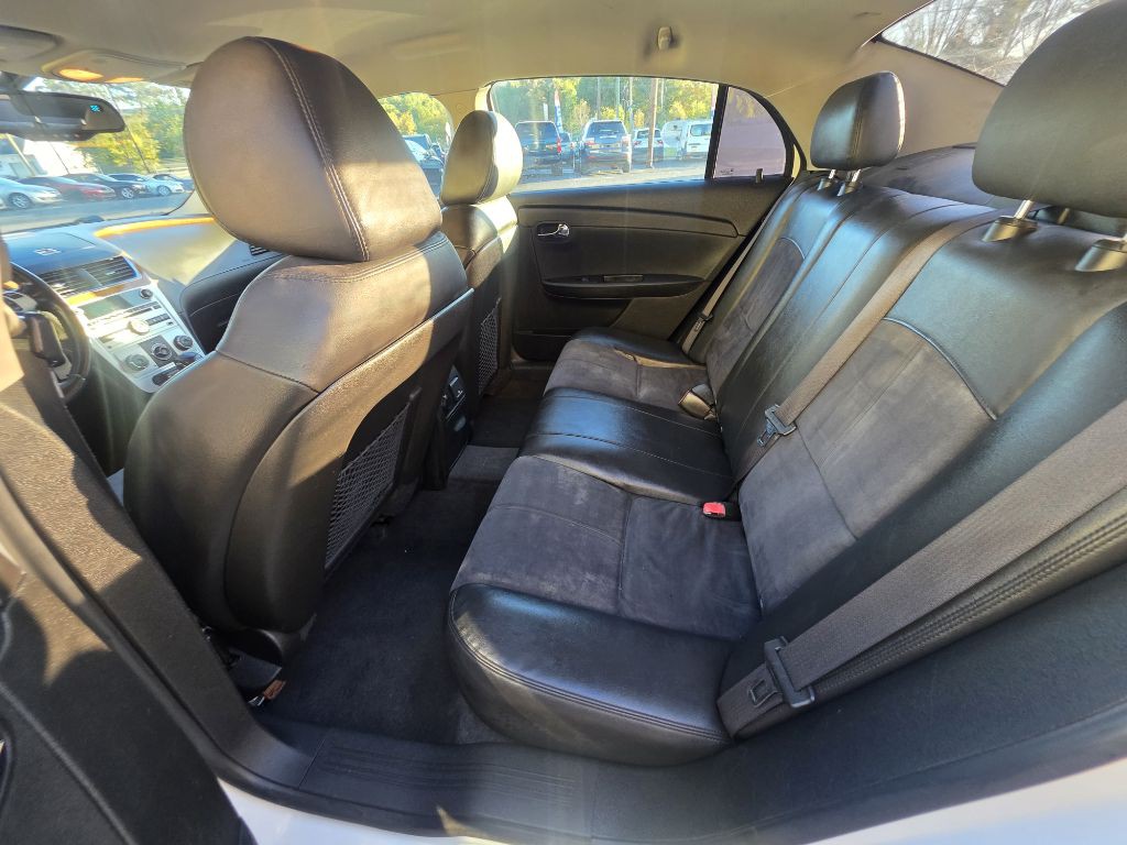2012 Chevrolet Malibu Image 7