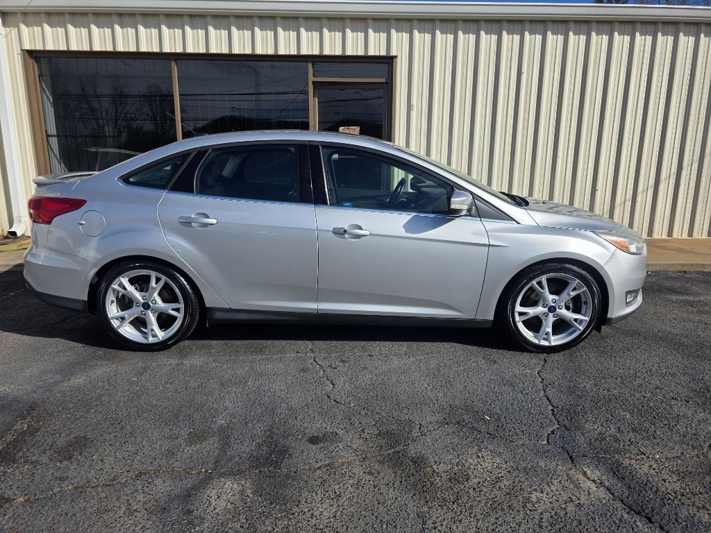 2016 Ford Focus Image 14