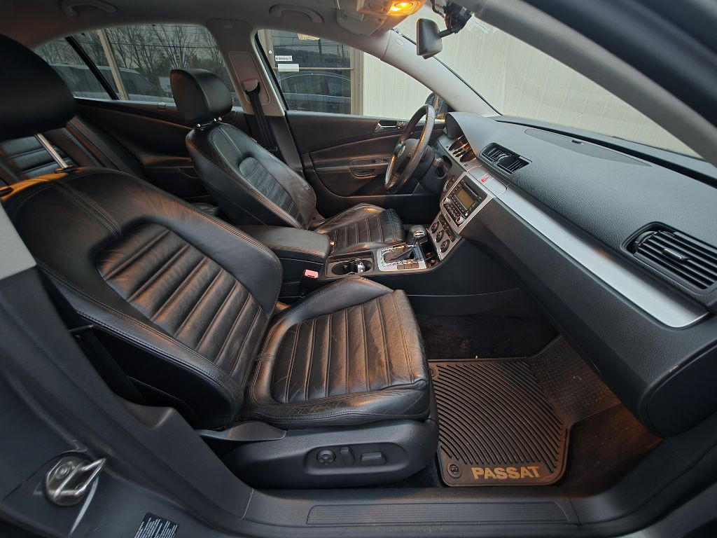 2006 Volkswagen Passat Image 10