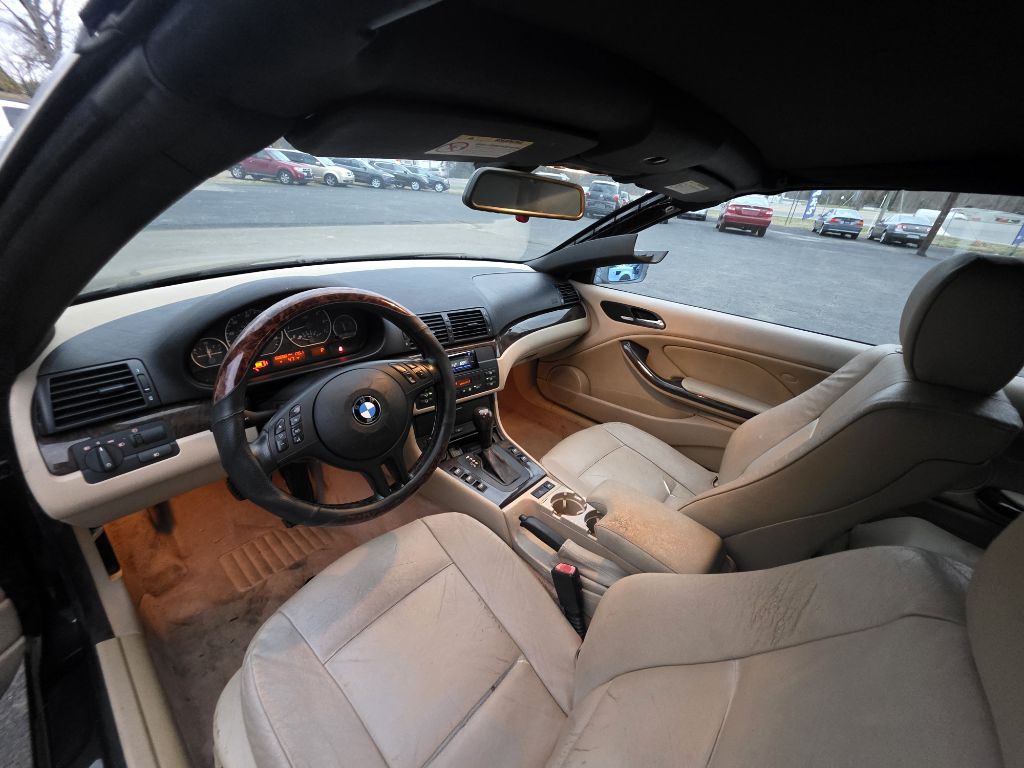 2003 BMW 3 Series Image 12