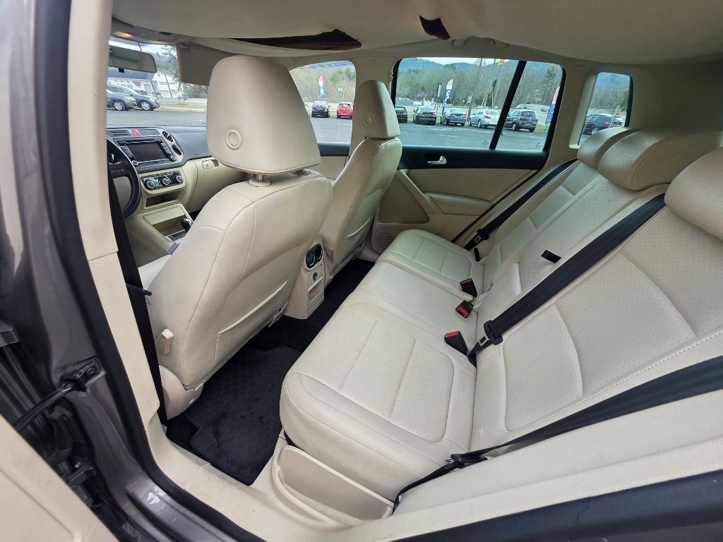 2011 Volkswagen Tiguan Image 5
