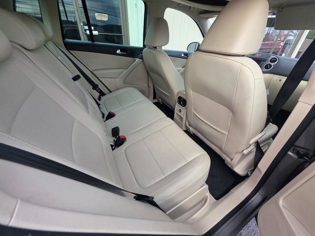 2011 Volkswagen Tiguan Image 7
